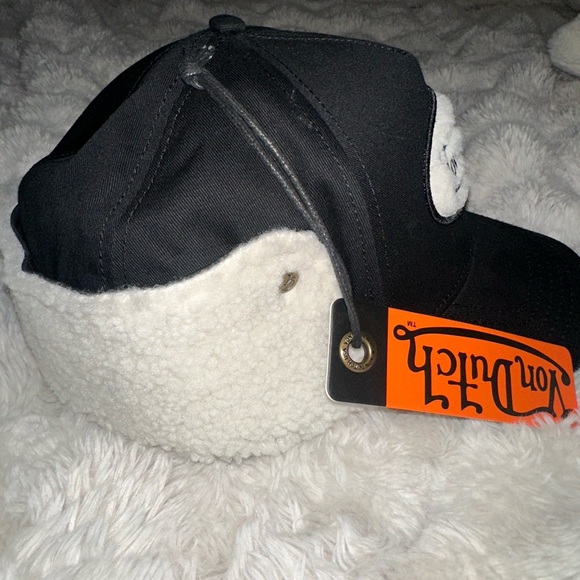 Von Dutch Black and White Logo Cap - Picture 2 of 8